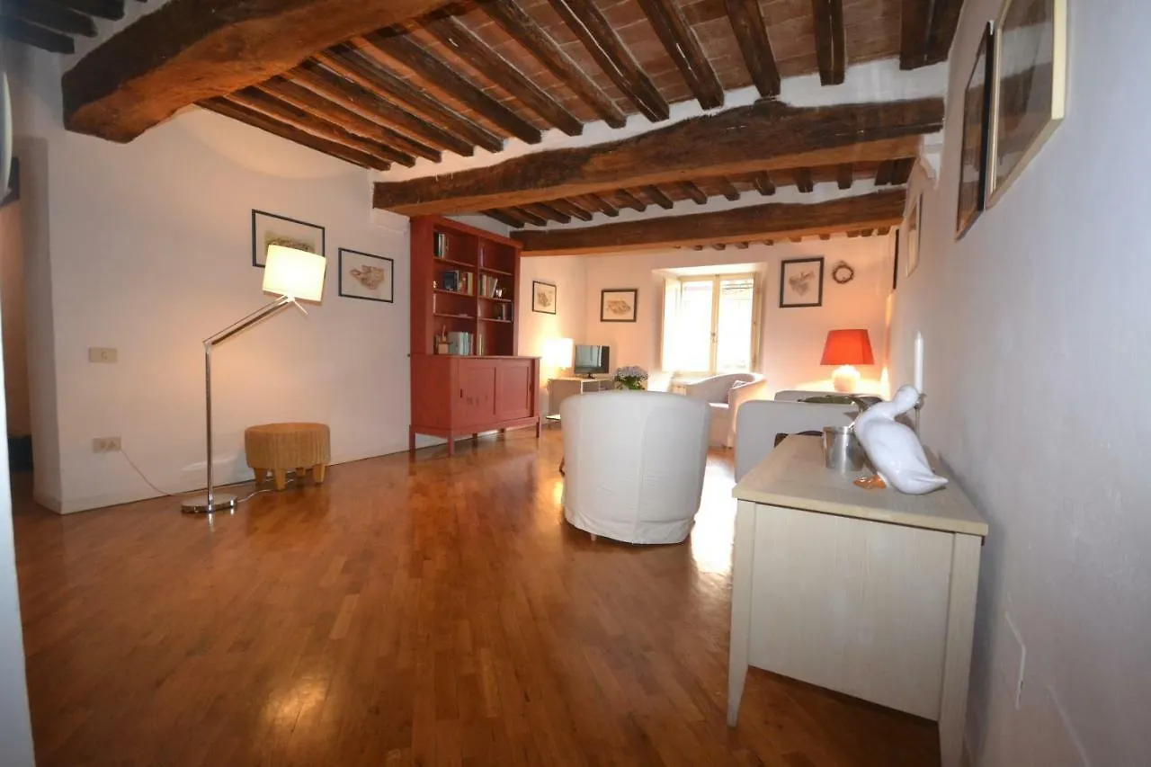 Apartment Appartamento Del Campo Siena Italy